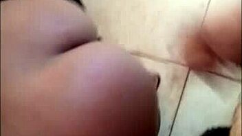 Aninha dando o cu gemendo putinha