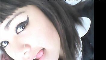 i'm ivon dancin sexy with my big ass