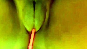 Jamaican hottie Sexystacy7 shows off her big clit and juicy pussy in a steamy video