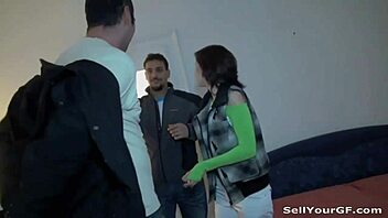 Silvia palma rides for cumshot facial