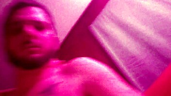 Pretty pussy rides huge dopedick with skill