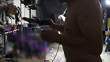 chơi em người mẫu trẻ