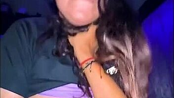 ライトアイの18歳TikToker学生がハードなアナルファックを懇願。