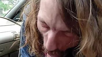 givin mornin blowjob to my buddy in the car, sloppy deepthroat