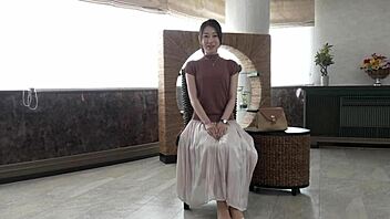 新婚妻子纪录片：Miku Takei吸吮和抚摸以获得内射。她在接受一切时如此可爱！😍