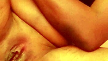 Queensandy's webcam masturbation with toys and squirting orgasm