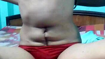 Kavita removed dress!