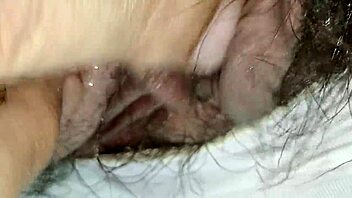 아시안 남자에게 뜨거운 마사지 받은 후 박히는 베트남 걸