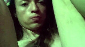 recopilacion de videos de ladyboy natural mostrando el culo y cuerpo