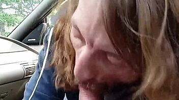 givin mornin blowjob to my buddy in the car, sloppy deepthroat