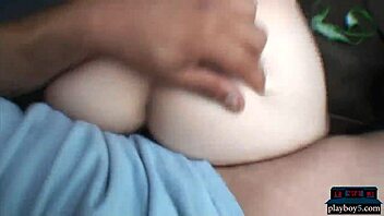 Real Amateur Teen 18+ Girlfriends Getting Naughty in Public Car Sex