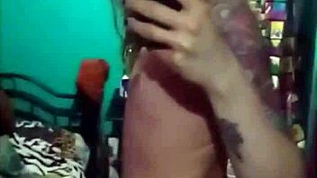 recopilacion de videos de ladyboy natural mostrando el culo y cuerpo