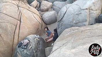 O Instrutor De Parapente Flagrou Ele Comendo O Cu Dela Na Ilha Da Magia