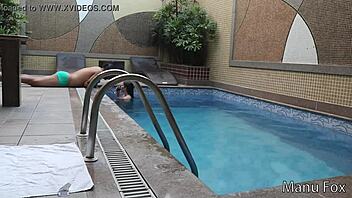 não aguentei o tesão e dei o cuzinho e a bucetinha pro diretor antes da gravação sem camisinha - casal badarox manu fox e rubens badaró vídeo completo no red 💋