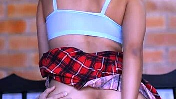 Wow! Tight Latina Hijastra Tempts with Petite Body in Forbidden Apartment Encounters!