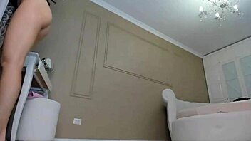 Newasiandi camgirl is playing with her dildo on cam, she's so hot 😍