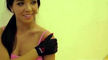 i give averi brooks balls deep massage