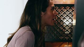 Queening lesbo gets her pussy eaten out