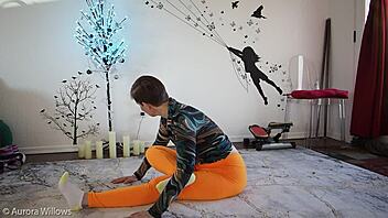 Yoga lesson with cute brunette babe stretching her big ass