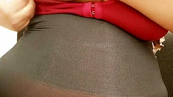 mumbai indian girl in city