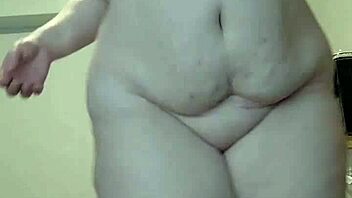 Watch This Solo Masturbation Session!