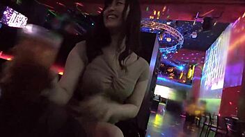 Rumored yariman clubber in Ginza 3P raw sex with creampie and facial.