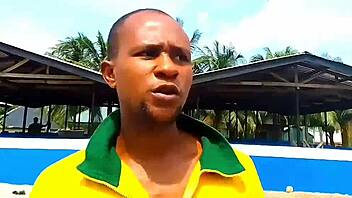 Sweet wet pussy outdoor contrast