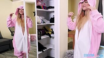 Man, I’m curious about stepsis Lulu Chu riding Michael Swayze.