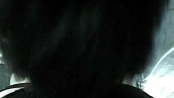 Mature fucks sissy with strapon, madura folla a marica con strapon 😈💦