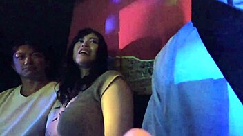 Rumored yariman clubber in Ginza 3P raw sex with creampie and facial.