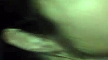 عايز تشوف مكسيكيين شهوانيين منحنيين على طيزهم؟