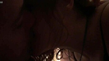 Mature Woman Knows How To Suck