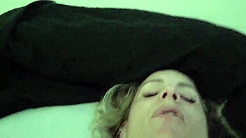 Strangers Devour My Pussy While I Suck Them Off