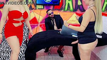 Suzy gives her ass to dj for double penetration