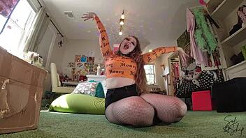 Wow, testing toys with chubby blonde babe is wild! 😍