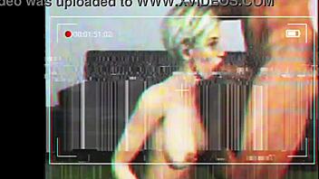 cybil bennett sucks a big cock in 3d porn scene