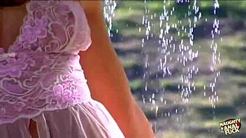 The sun has made this blonde couple horny for outdoor anal