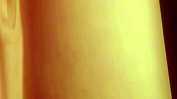 Steamy shower with Mila and Bend in 4K closeup