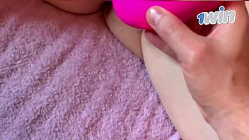 Pussy Massage for Married Milf Ends in Shaking Orgasms!