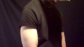 Gay Man Jerks Off Monster Cock!