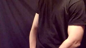 Gay Man Jerks Off Monster Cock!