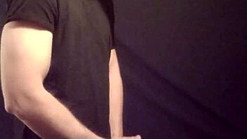 Gay Man Jerks Off Monster Cock!