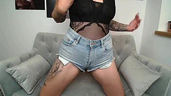 Teenager Nina's seductive striptease show in European style