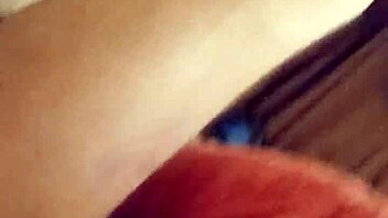 Hun elsker å suge kuken min