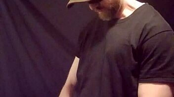 Gay Man Jerks Off Monster Cock!