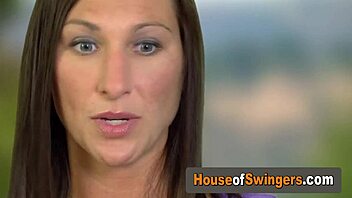 Hot Beauty Gets Pussy Licked By Horny Swinger