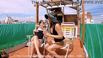 UAU! TRIO NA VARANDA com Bebendo Xixi da Belle Amore e AprilBigAss