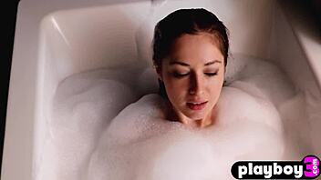 Perfect Ass Ukrainian MILF Diana Lark Strips Wet and Naked