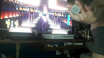 I am the good girl who fucks herself with toys at home