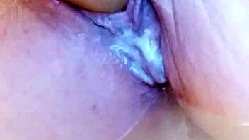 Creamy Bathtub Solo Dildoing In The Pool